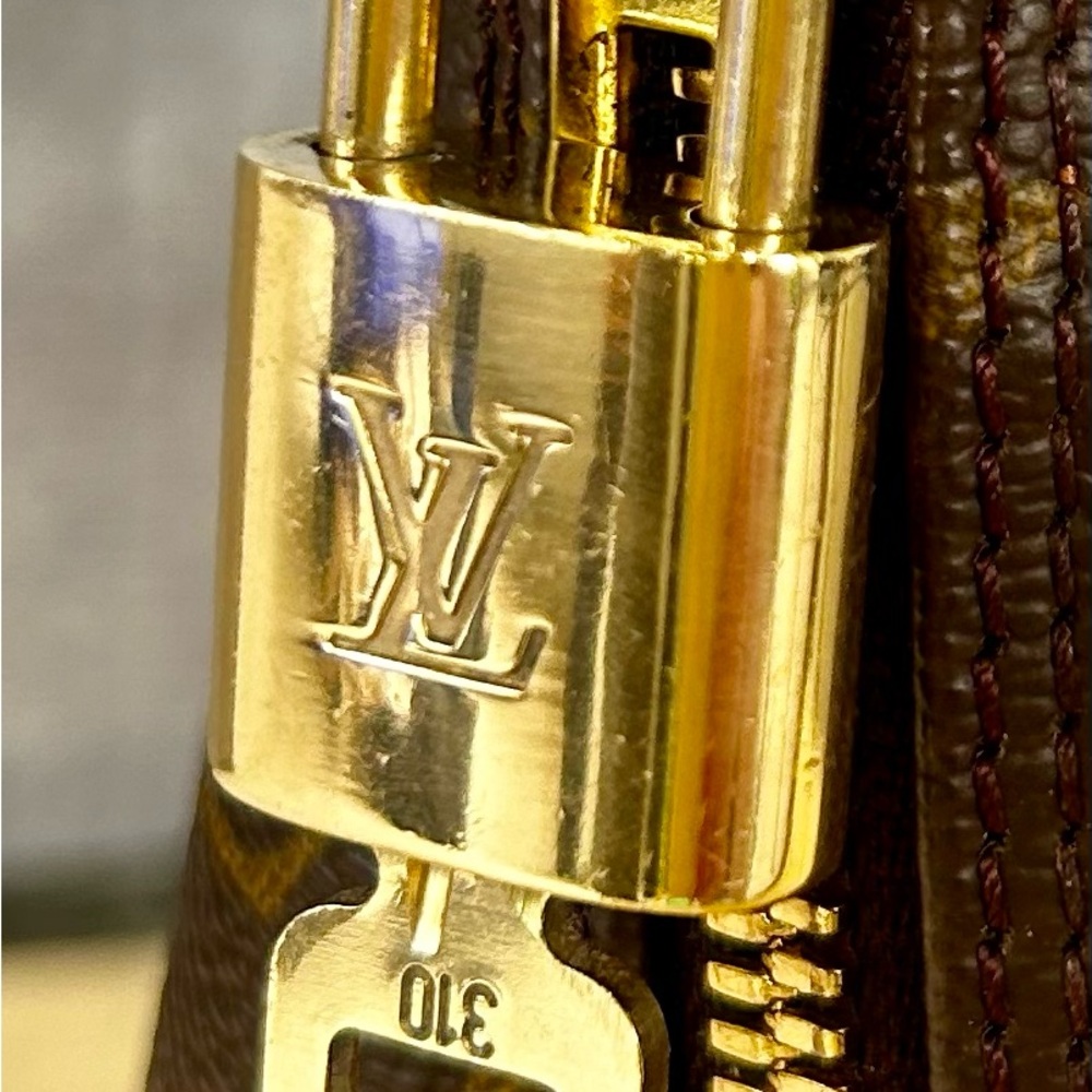 Louis Vuitton Gold Lock & Key In Perfect Working Condition #310